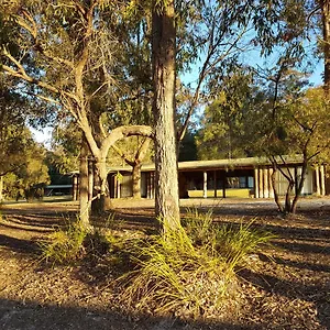 Lodge Woodbine Park Eco Cabins, Merimbula